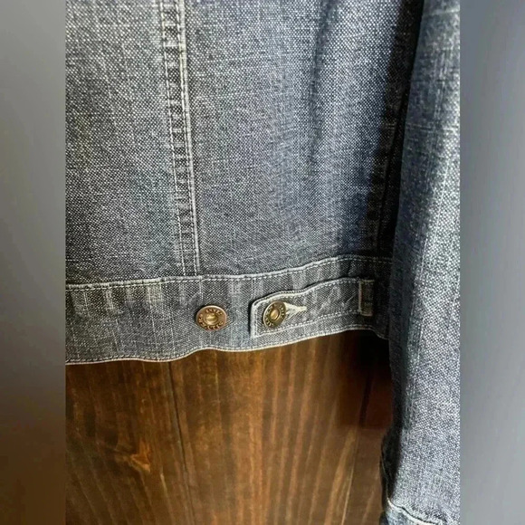 RARE FIND Vintage-Y2K Silver Jeans Denim Jacket. Size: Large - Picture 10 of 14